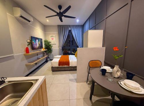 Neu Suites by Cozy Homes Near Gleneagles, KLCC & LRT
