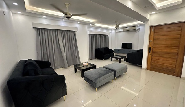 New Luxurious 3 Bedroom Apartment with AC, WiFi in