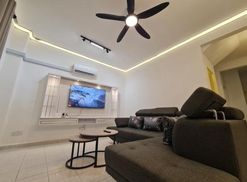 Nilai Modern Homestay 4R3B-12PAX near F1, Klia, Inti, Aurelius, Event Hall