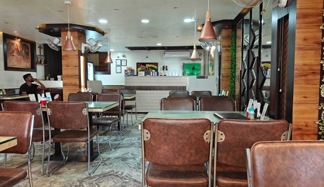Oasis Hotel and Restaurant