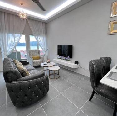Ocean View 611