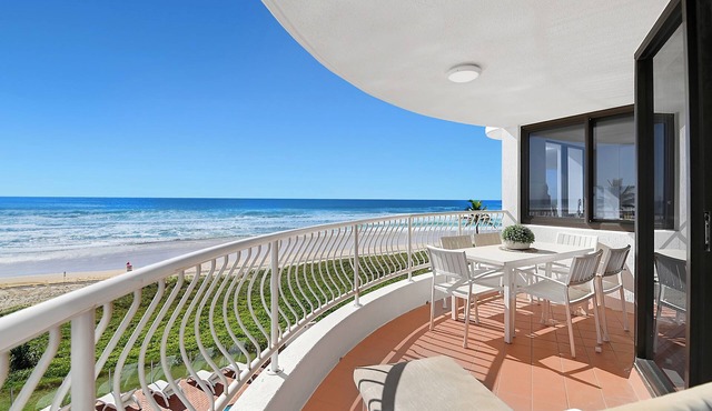 Oceanfront Escape - SeaHaven on Albatross Avenue
