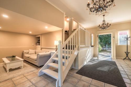 Olive Tree Cottage in Central Tilba