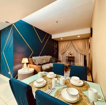 Opulent Nights Sky Hotel 2BR Family Stay KK