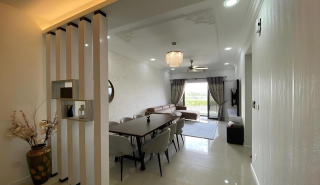 Orak Suite at Suria Residence