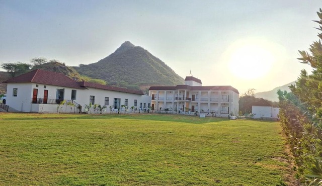 Orchard Hills Resorts