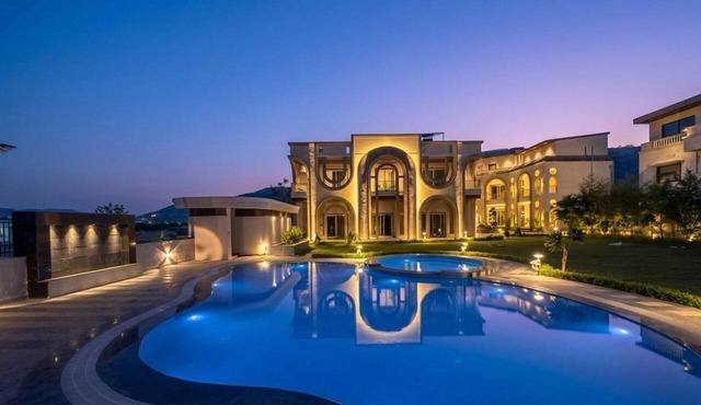 Oryana Resort