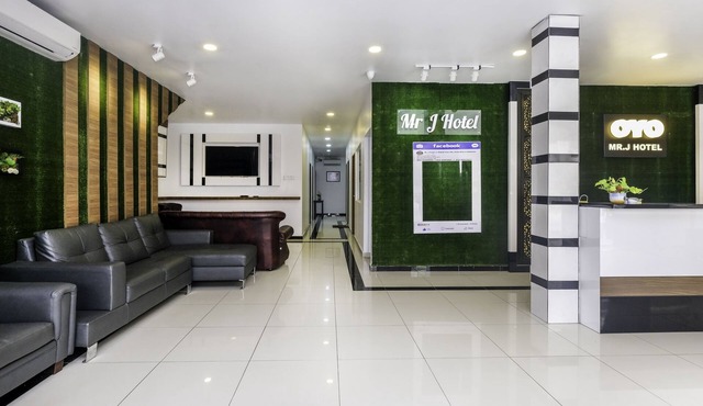 OYO 718 MR J Hotel Wakaf Che Yeh 1
