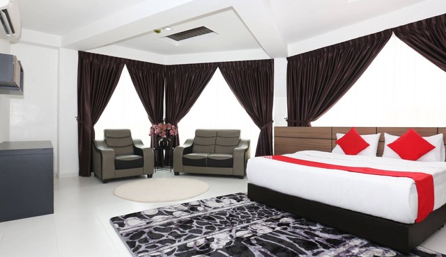 OYO 89888 Dz Residence Guest House