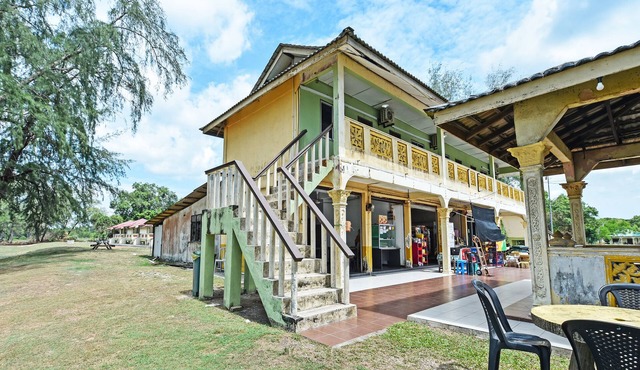 OYO 90315 Chalet Pantai Rantau Panjang