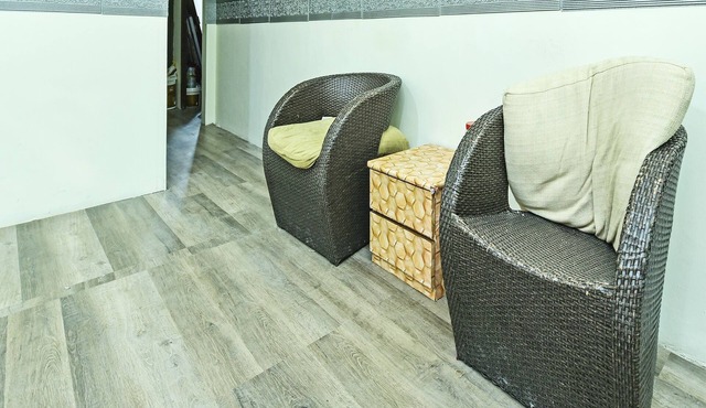 OYO 90431 Cz Hotel