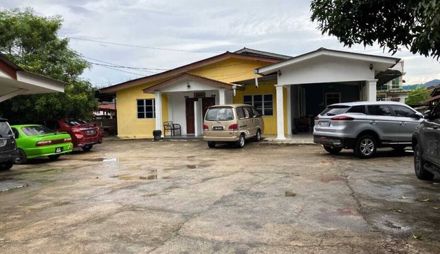 OYO Homes 90600 Ummi Chalet Dungun