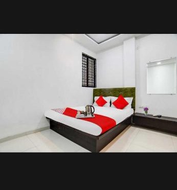OYO Hotel Dream Sky Inn
