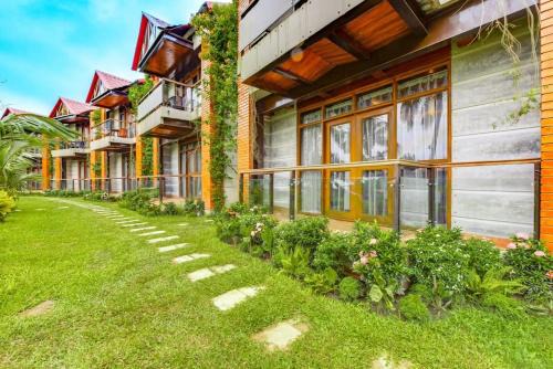 Padma Luxury Resort