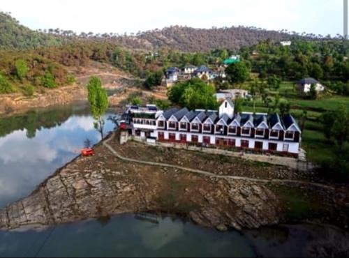 Pandav Meditation and Tourist Palace
