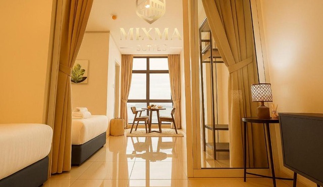 Panoramic Seaview KK City The Shore at Mixma Suites