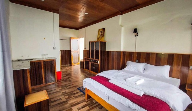 Panoramic View Guest House Sarangkot in Pokhara