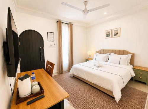 Pasir Gudang Guestroom with Netflix