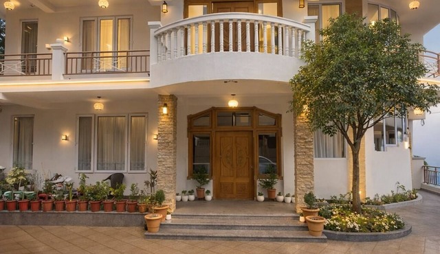 Perfect 5-bedroom bed & breakfast in soothing Shillong location