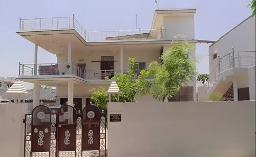 Perfect Home Stay for Guests & Families