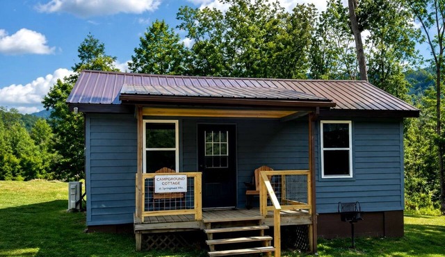 Pet-Friendly Cabin in North Carolina for Amazing Getaways in the Mountains in Spruce Pine
