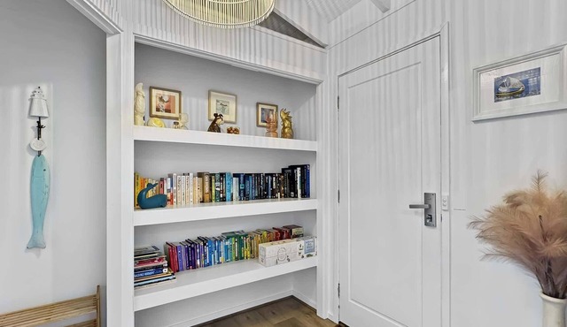 Pet-friendly Private Retreat with Large Backyard