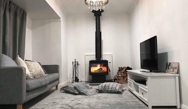 Pine Needle Cottage, Oberon. Your Hinterland Getaway to Escape the chaos
