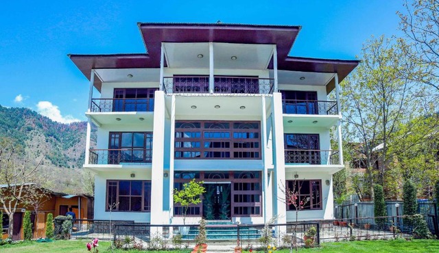 Premier Pahalgam