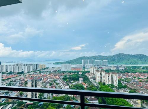 Premium Comfort Rooftop View bayan lepas airport 9pax