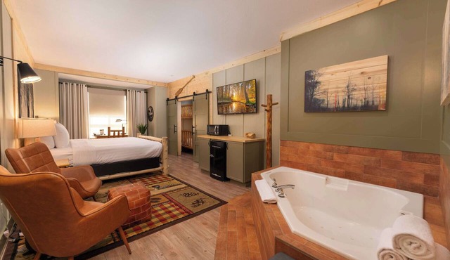 Prestige Harbourfront Resort, WorldHotels Luxury in Salmon Arm
