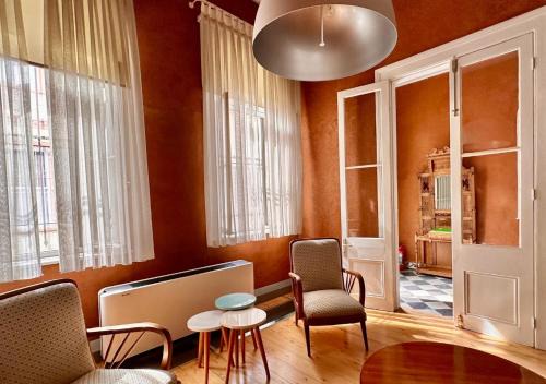 Private Central 2BR/2BA House w Patio&Terrace in Izmir