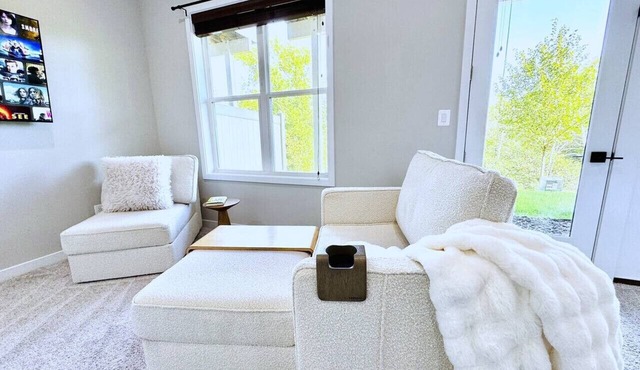 Private, Modern+Cozy 1 BEDR+1 BTH Suite, Location! in Chantilly