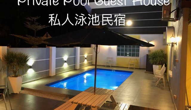 Private Swimming Pool With Jacuzzi
