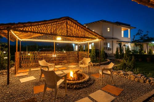 Puvalgarh Farms Bramble 4-BHK Villa with Patio, Garden, Outdoor Sit-Out and Bonfire Area