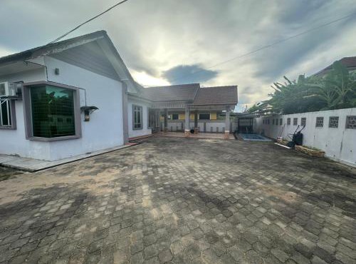 Qairina Homestay