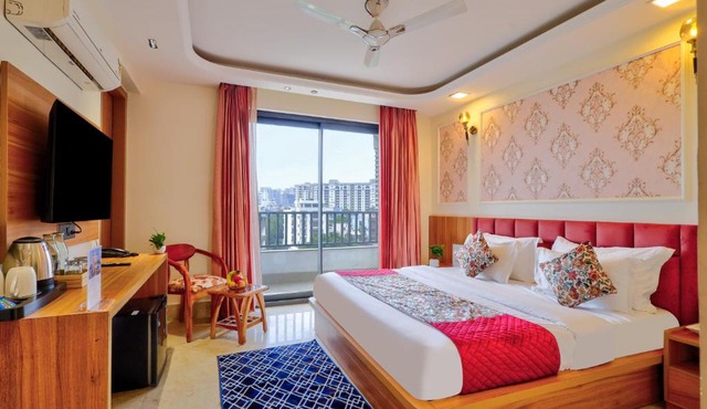 Qotel Siganture - Golf Course Road