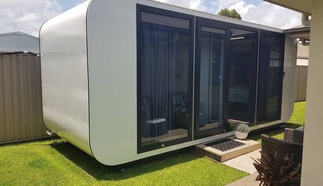 QUIET COMFY PRIVATE TINY HOME in Caboolture