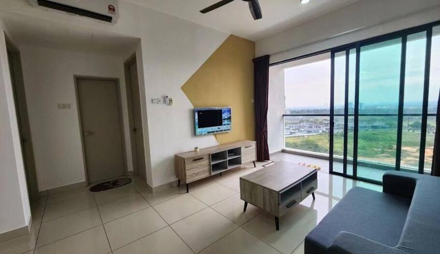 Raffles Suites 2 bedroom balcony High Floor Skudai by GDRAGON HomeStay