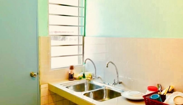 Rainbow - Room 29B