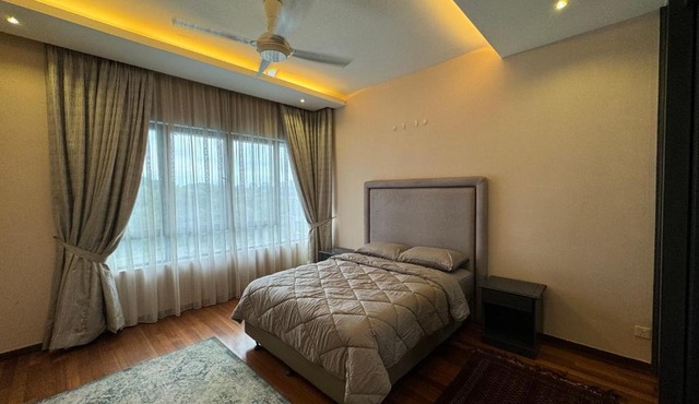 Renai Bukit Jelutong Home