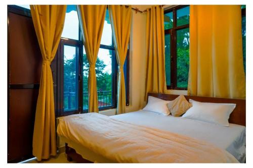 River view villa