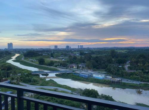 Riverfront Homestay at Ambience Residence