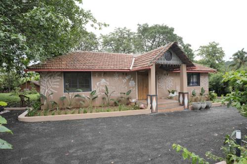 Riverfront Pale Resort, Goa