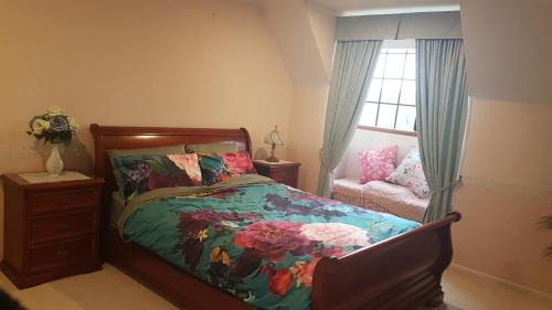 Riverside vintage home