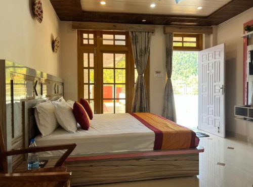 Rock Mountain Premium Homestay, Dalhousie Family & Couple Friendly Relaxing Stay Away from Crowd