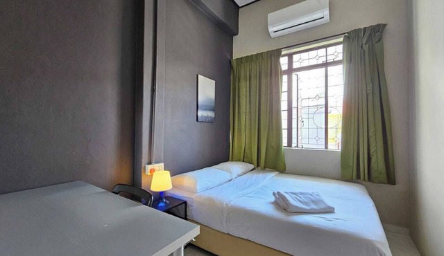 Room at Lebuh Armenian Georgetown Penang