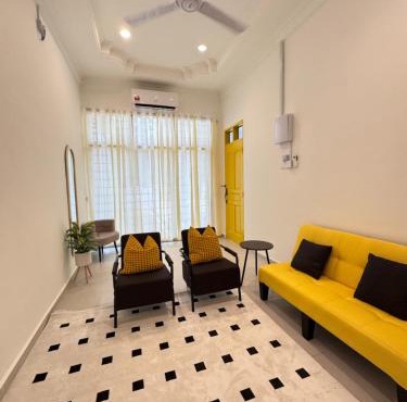 Roomah Kuning