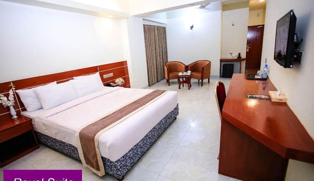 Royal Beach Resort