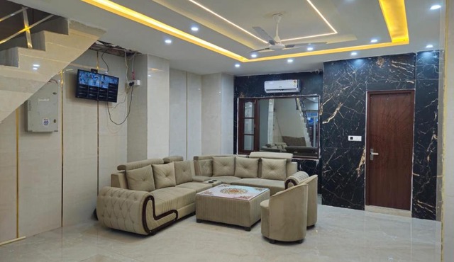 Royal Guest House