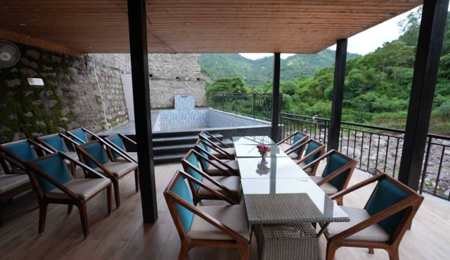 Royal suites Chakki Morh